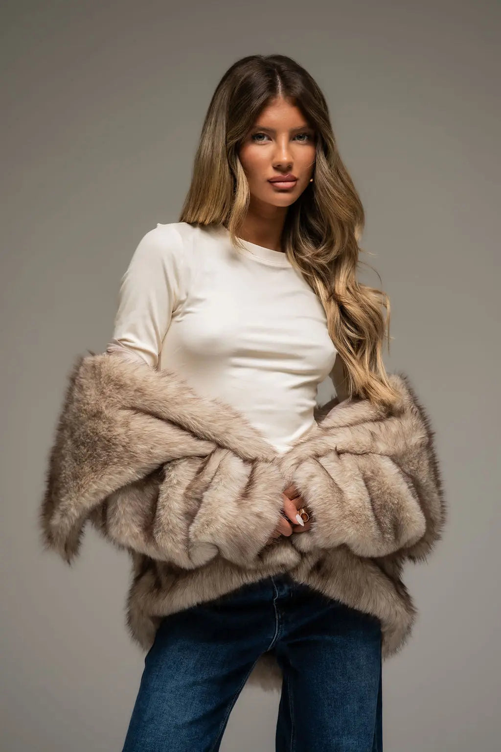 Aria Faux Fur Jacket Shop Byxie